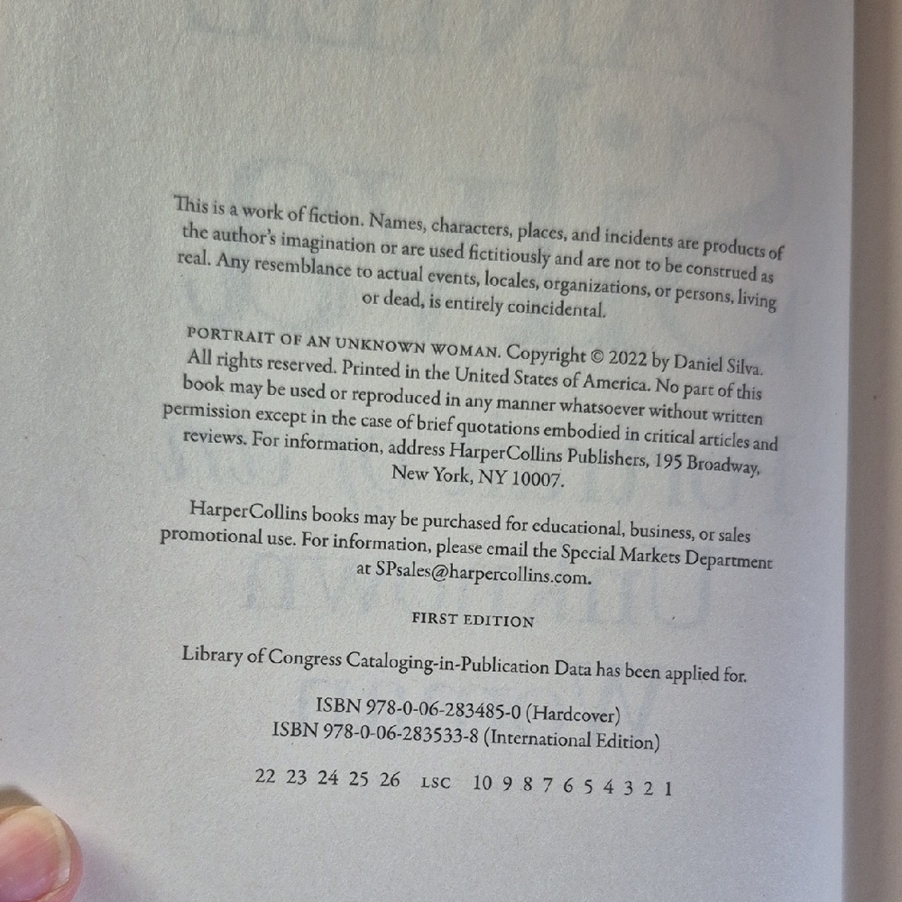 Daniel Silva First Edition Signed Copy! - Picture 5 of 9